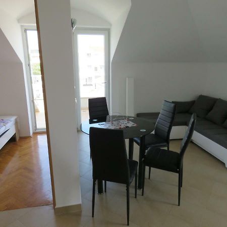 Apartment Star 诺瓦利娅 外观 照片